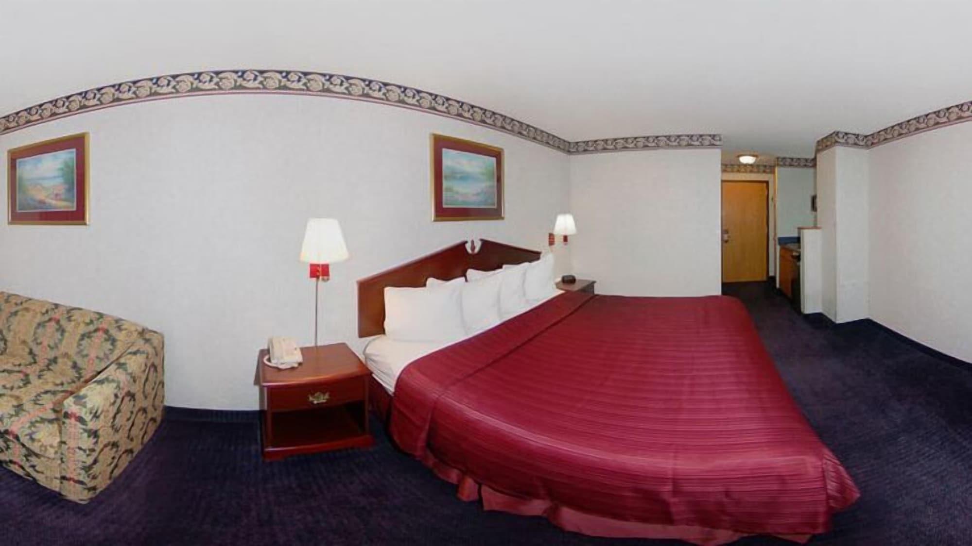 Quality Inn & Suites Columbus West - Hilliard Экстерьер фото